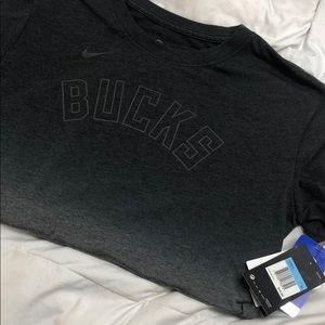 Nike woman’s Milwaukee Bucks gradient T-shirt